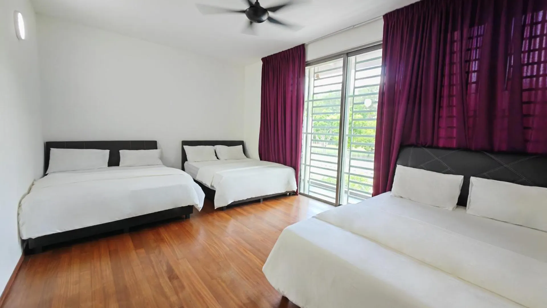 Vakantiehuis 162 Home4Stay Deluxe Big 3Story 6Rooms 20Pax Wedding Usm Arena Bridge Gelugor